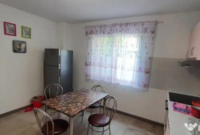 Casă cu 5 camere cu Teren 247 Mp în Mihai Bravu - 6