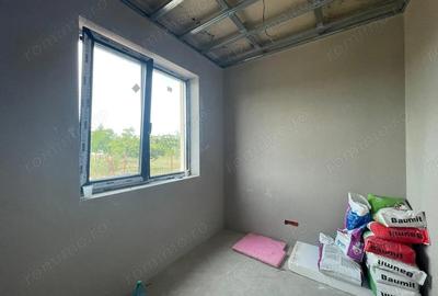 Casă cu 3 camere cu Teren 340 Mp în Urseni - 11