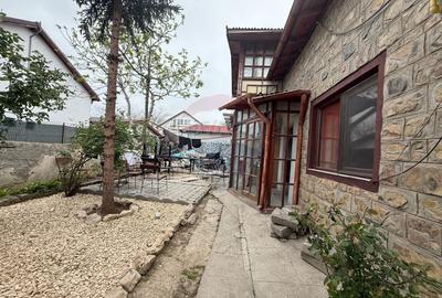 Pensiune de vanzare cu teren 2140 mp in Mamaia Navodari - 3