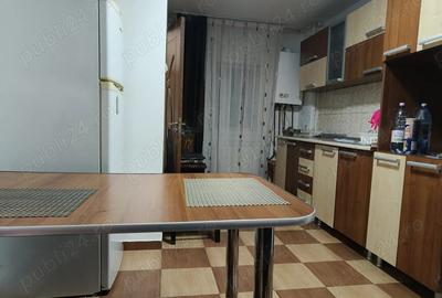 Garsonieră decomandată în Central - 7