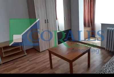 Disponibil imediat. Model mare. Mobilat si utilat - 3