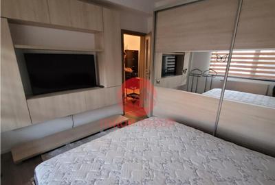 Apartament cu 3 camere decomandat, mobilat în Tomis Plus