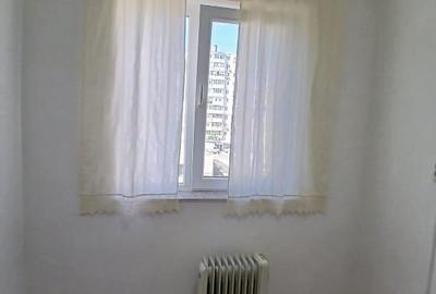 Garsoniera – C.E.T. – et. 2/4, Renovata – 17.000 Euro (negociabil) - 5