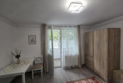 Garsonieră decomandată în Central - 9