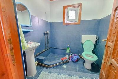 Casă cu 5 camere cu Teren 340 Mp în Sud - 10