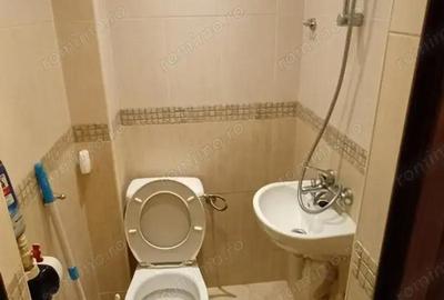 Garsonieră decomandată în Lipovei