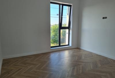Otopeni-Casa in Triplex - 9