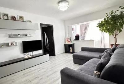 Apartament 3 camere- INEL II + boxa 5,61mp - 2