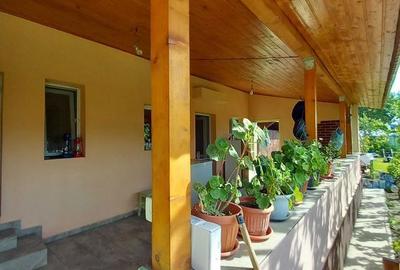Casă cu 4 camere cu Teren 120 Mp în Brezoaele