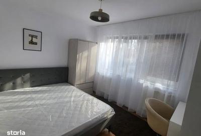Apartament cu 4 camere decomandat în Podul de Piatră - 8