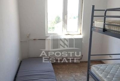 Garsoniera  renovata, 12 mp cu baie proprie, etajul 1, zona Sagului - 2