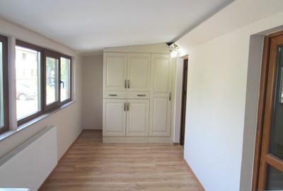 Apartament cu 3 camere decomandat în Ștefan cel Mare - 10
