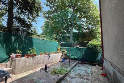 Casă individuală cu 9 camere cu Canalizare în Cotroceni - 3