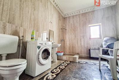 Casă individuală cu 13 camere cu Canalizare în Recaș - 10