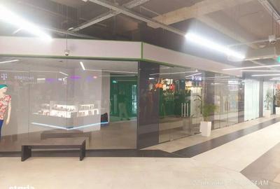 Spațiu comercial, de 80 mp, în Central