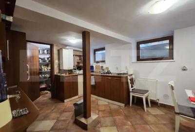 Casă cu 5 camere cu Teren 364 Mp în Central - 18