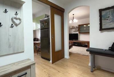 Apartament cu 3 camere semidecomandat în Gojdu - 1
