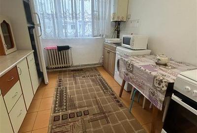 Apartament cu 3 camere decomandat în Alexandru cel Bun - 11