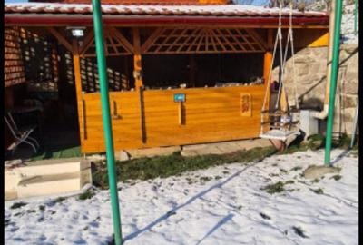 Casă cu 4 camere cu Teren 800 Mp în Uroi - 1