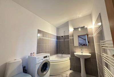Apartament 110 mp,3 camere plus mansardă, 2 băi, curte în coproprietate, parcare - 7