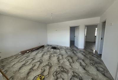 Casă individuală cu 3 camere cu Canalizare în Valu lui Traian - 2