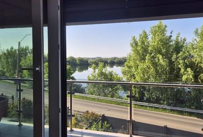 Casa 5 camere, 3 bai, 3 locuri de parcare, teren 302 mp, Tunari, vedere la lac - 6