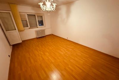 Apartament cu 3 camere decomandat în Sălaj - 1
