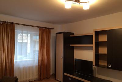 Inchiriez apartament 3 camere, zona Siretului Inchiriez apartament 3 camere, zona Siretului - 1