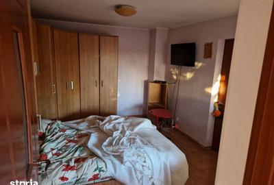 Casă cu 4 camere cu Teren 1348 Mp în Central - 2