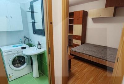 Garsonieră decomandată, mobilată în Lipovei