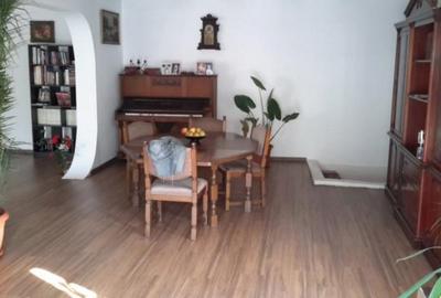 Casă cu 5 camere cu Teren 1000 Mp în Aradul Nou - 4