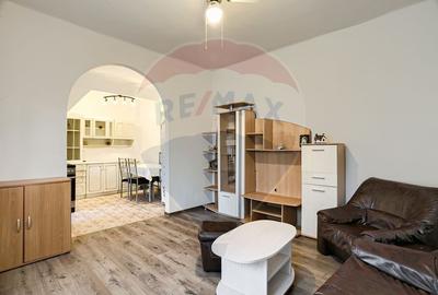 Apartament cu 3 camere de inchiriat in zona Central - 3