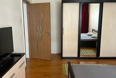 Apartament cu 3 camere decomandat în Central - 2