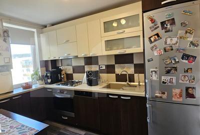 Apartament cu 2 camere decomandat în Simeria - 1