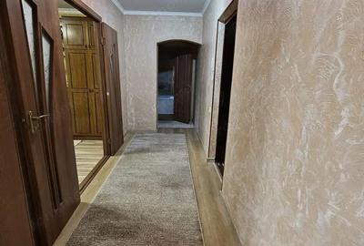 Apartament cu 2 camere decomandat în Gara de Nord