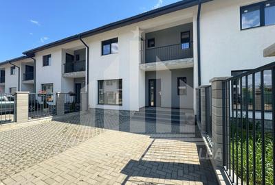 Casă cu 4 camere cu Canalizare în Cetate