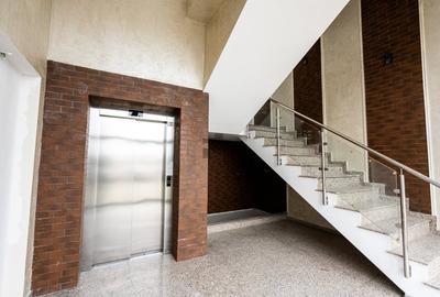 Spațiu comercial, de 1,078 mp, în Central - 15