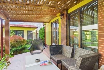 Casa / Vila zona Eroii Revolutiei - 2