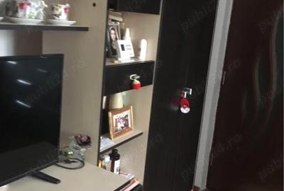 Garsonieră decomandată în Industrială - 2