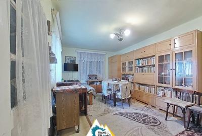 Casa traditionala cu 4 camere, in Cuvin - 1