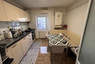 Apartament cu 3 camere decomandat în Central - 3