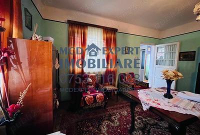 Oportunitate Excep?ionala in Piatra-Neam?! Casa cu 4 Camere ?i Teren Sporit - 73,000 EUR (Negociabil - 9