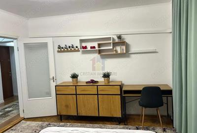 Apartament cu 3 camere decomandat în Școlilor - 1