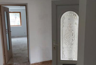 Casă cu 3 camere în Central - 2