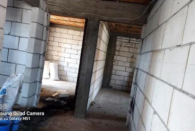 Casă cu Teren 250 Mp în Faraoani - 5