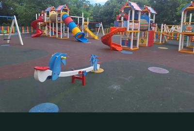 Inchiriez ap decomandat zona Ciresica, et 1 - 6