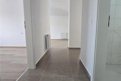 Apartament cu 3 camere decomandat în Tractorul - 6