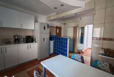 Apartament cu 3 camere decomandat, mobilat în Vitan - 9