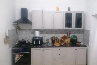 Casa Chisoda,nemobilata,doua camere,aproape de Centru si mijlocul de transport. - 7