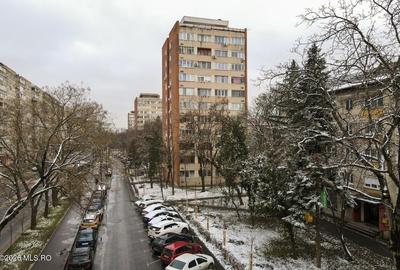 Apartament cu 2 camere decomandat, mobilat în Circumvalațiunii - 20